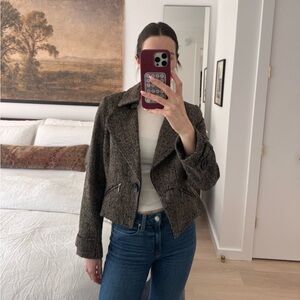 Cropped wool blazer
